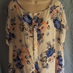 Torrid Woman's Sheer 3-Button Top Size 3